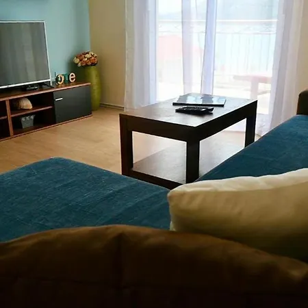 Apartment Zara Vinišće